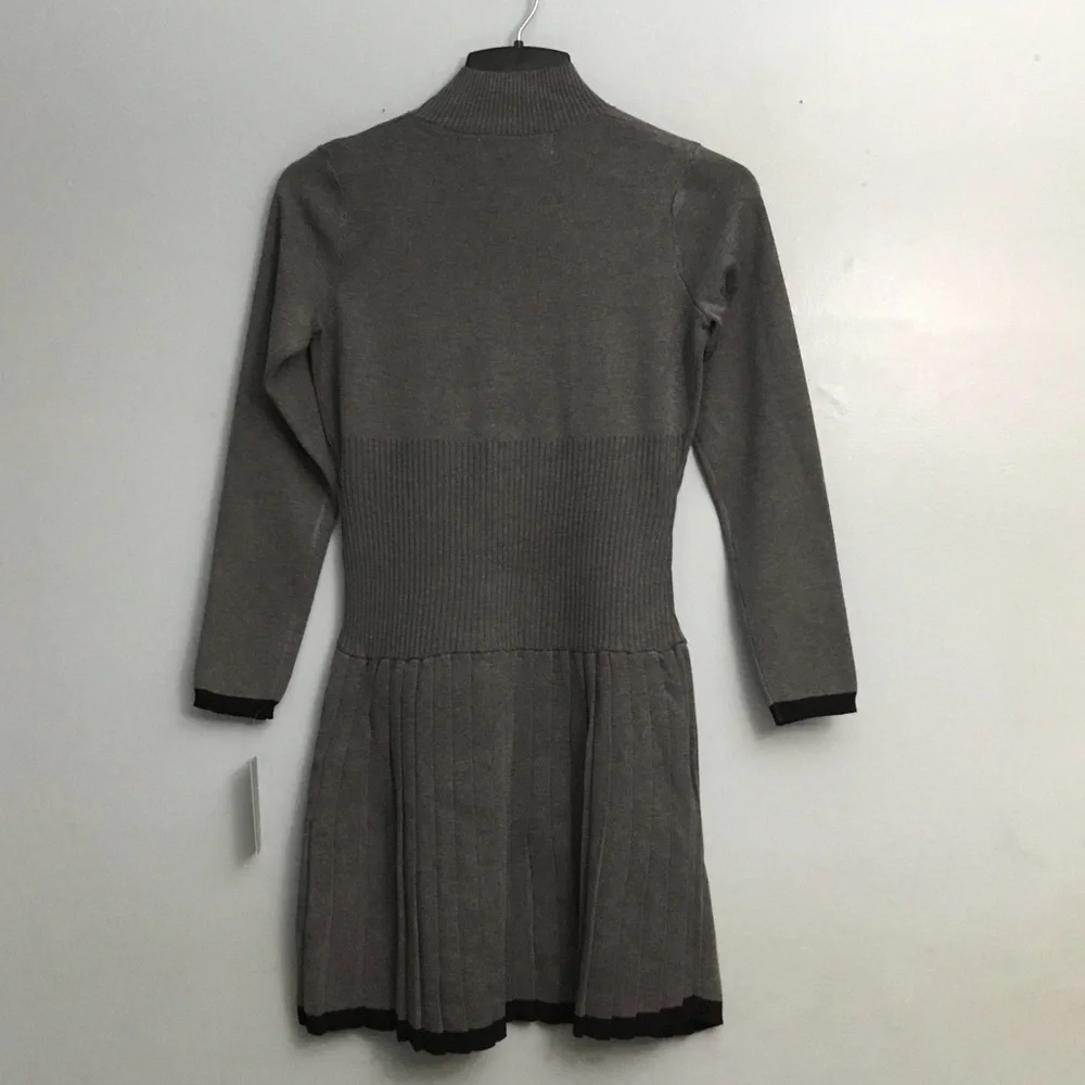 TAYLOR DRESSES - Picture 4 of 15